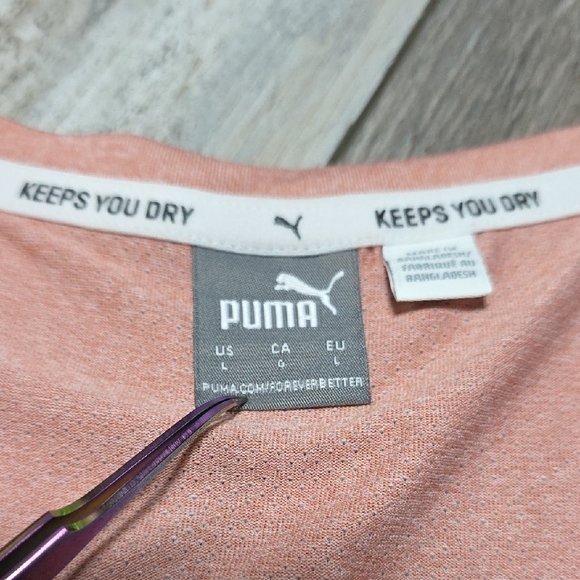 Puma | Train All Day (TAD) Essentials Athletic V-Neck Tee *NWOT - Picture 2 of 7